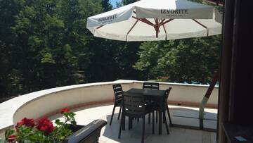 Фото номера Двухместный номер Делюкс с 1 кроватью Курортные отели Park Hotel Izvorite г. Котел 8
