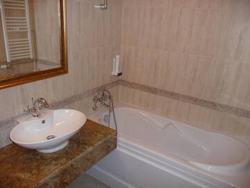 Фото номера Двухместный номер Делюкс с 1 кроватью Курортные отели Park Hotel Izvorite г. Котел 5