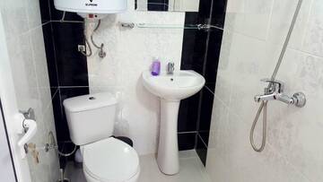 Фото номера Бунгало Отель Hotel &amp; Restaurant Chukarite г. Котел 4